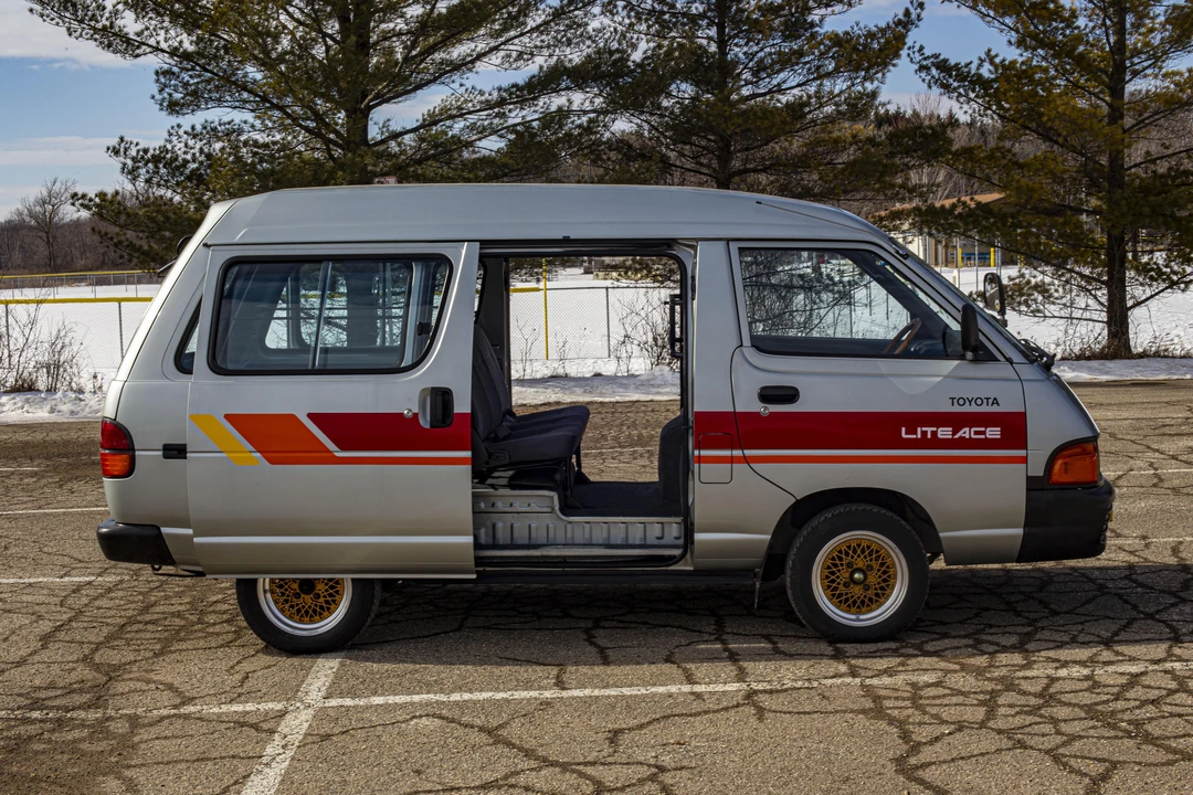 1995 Toyota M30-M80 LiteAce & TownAce - Image 11 of 31
