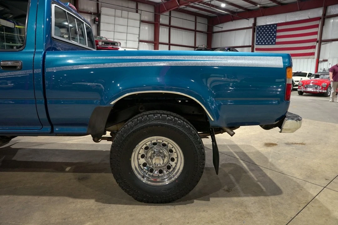 1995 Toyota Hilux 5th Gen - Image 5 of 31