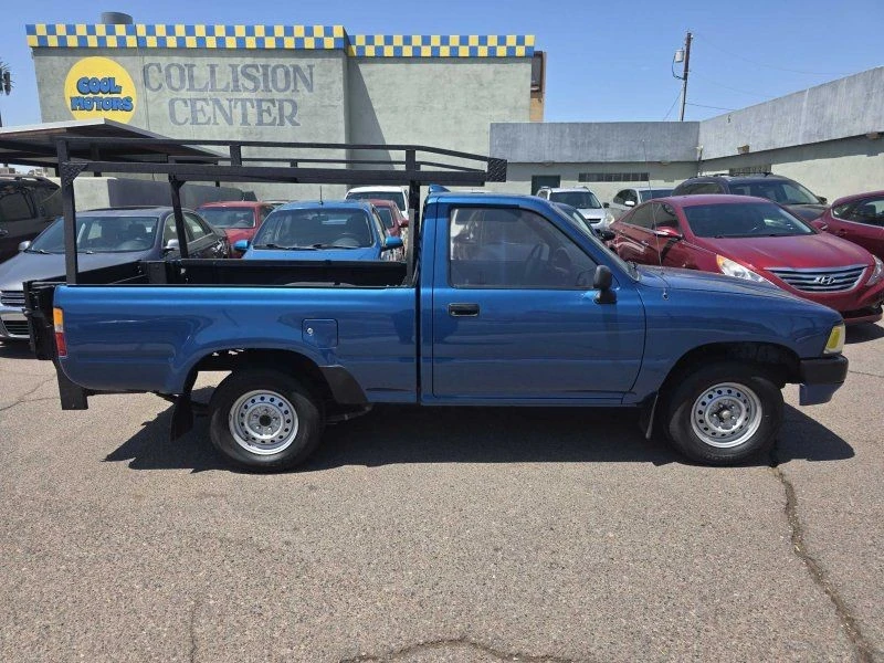1995 Toyota Hilux 5th Gen - Image 7 of 15