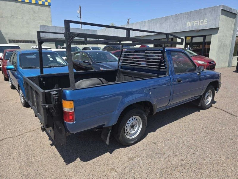 1995 Toyota Hilux 5th Gen - Image 6 of 15
