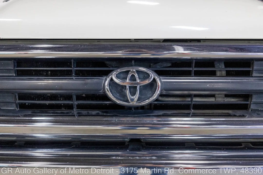 1995 Toyota Hilux 5th Gen - Image 31 of 31