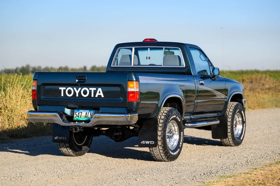1995 Toyota Tacoma 1st Gen - Image 25 of 31