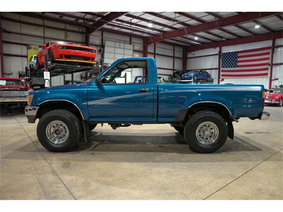 1995 Toyota Hilux 5th Gen - Image 4 of 31