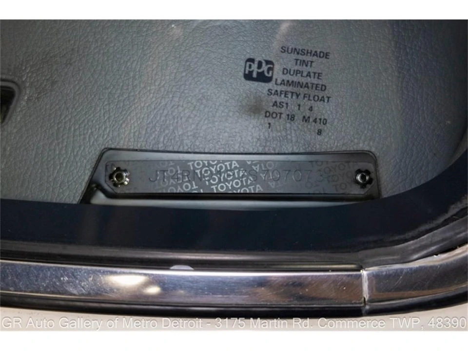 1995 Toyota Hilux 5th Gen - Image 16 of 31