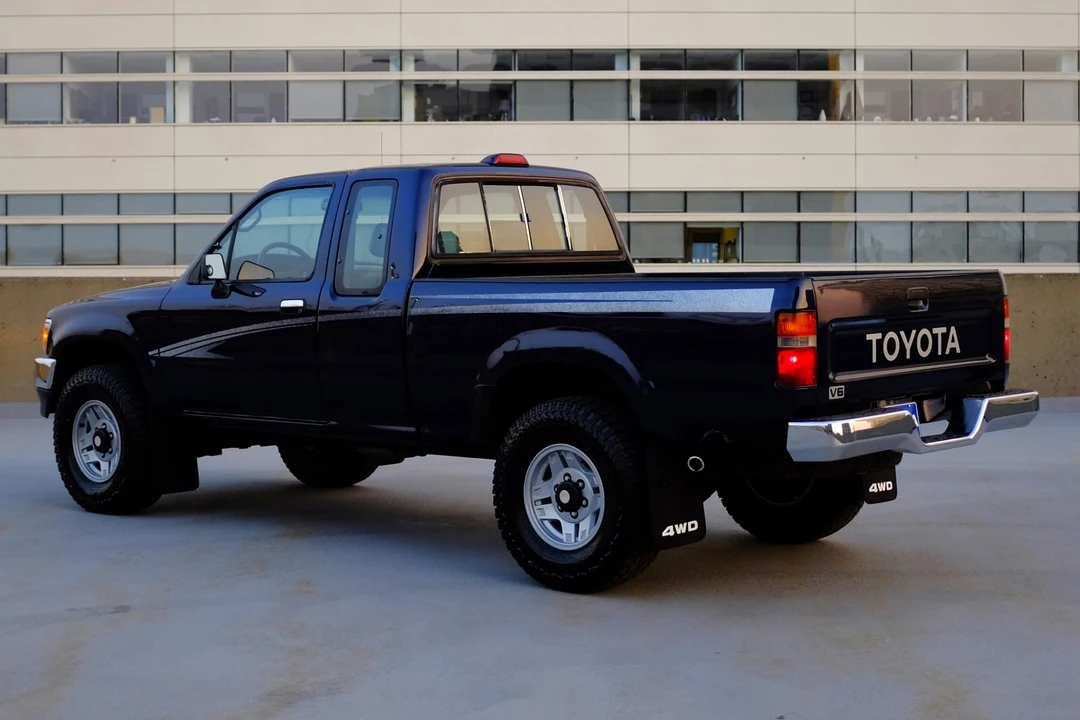 1995 Toyota Tacoma 1st Gen - Image 10 of 31
