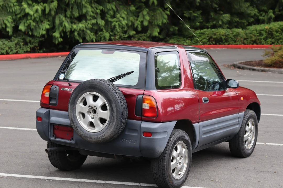 1995 Toyota RAV4 1st Gen - Image 17 of 31