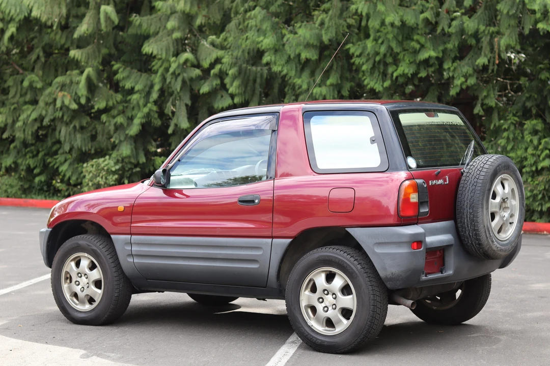 1995 Toyota RAV4 1st Gen - Image 11 of 31