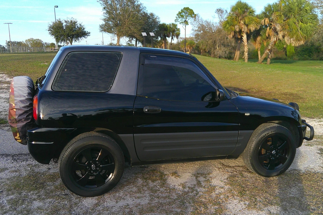 1995 Toyota RAV4 1st Gen - Image 3 of 15