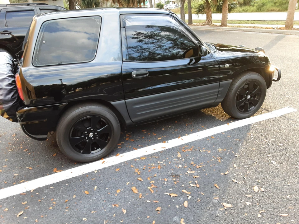 1995 Toyota RAV4 1st Gen - Image 12 of 15