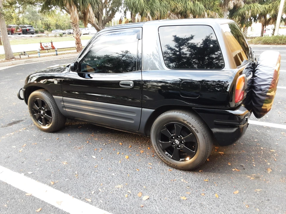 1995 Toyota RAV4 1st Gen - Image 7 of 15