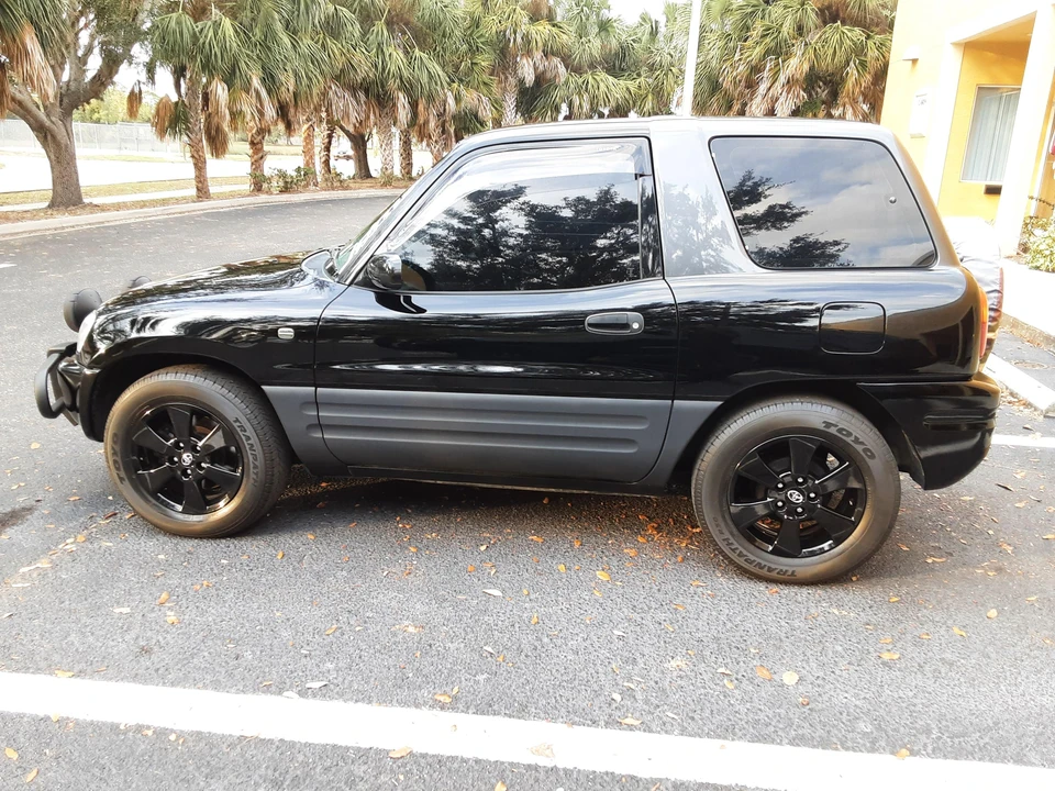 1995 Toyota RAV4 1st Gen - Image 6 of 15
