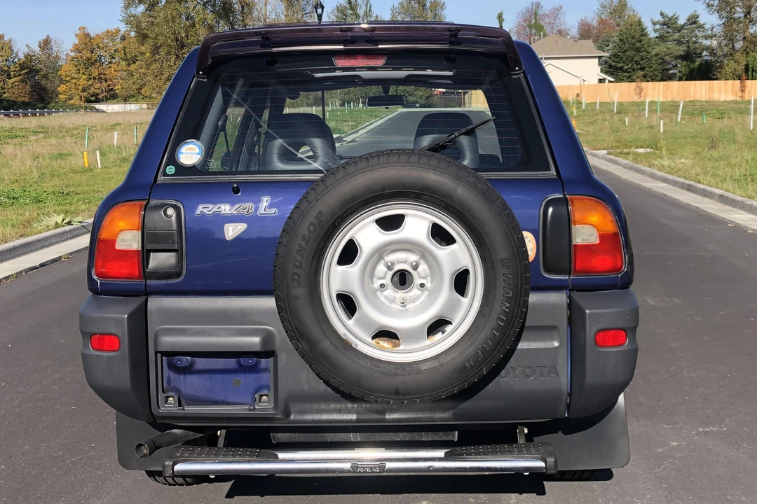 1995 Toyota RAV4 1st Gen - Image 5 of 31