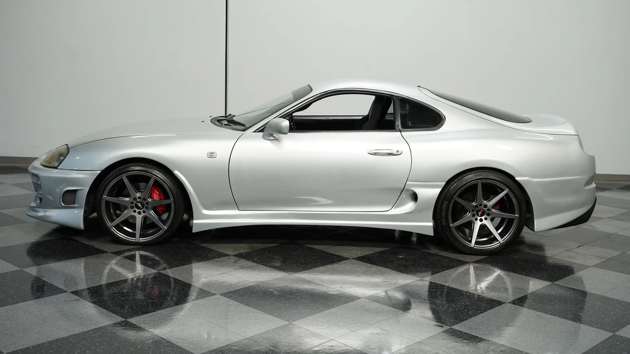 1995 Toyota Supra 4th Gen - Image 2 of 12