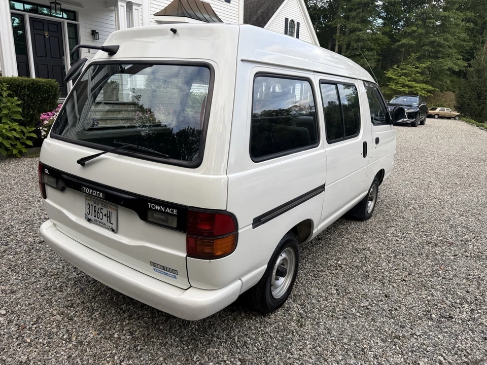 1995 Toyota R20 & R30 TownAce & MasterAce - Image 13 of 20