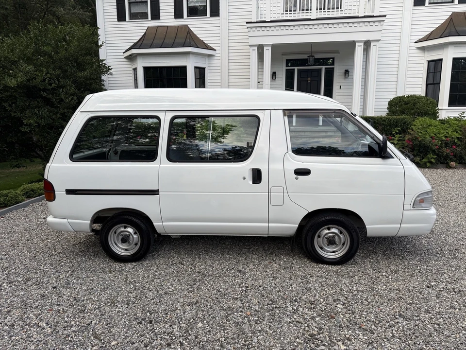 1995 Toyota R20 & R30 TownAce & MasterAce - Image 3 of 20