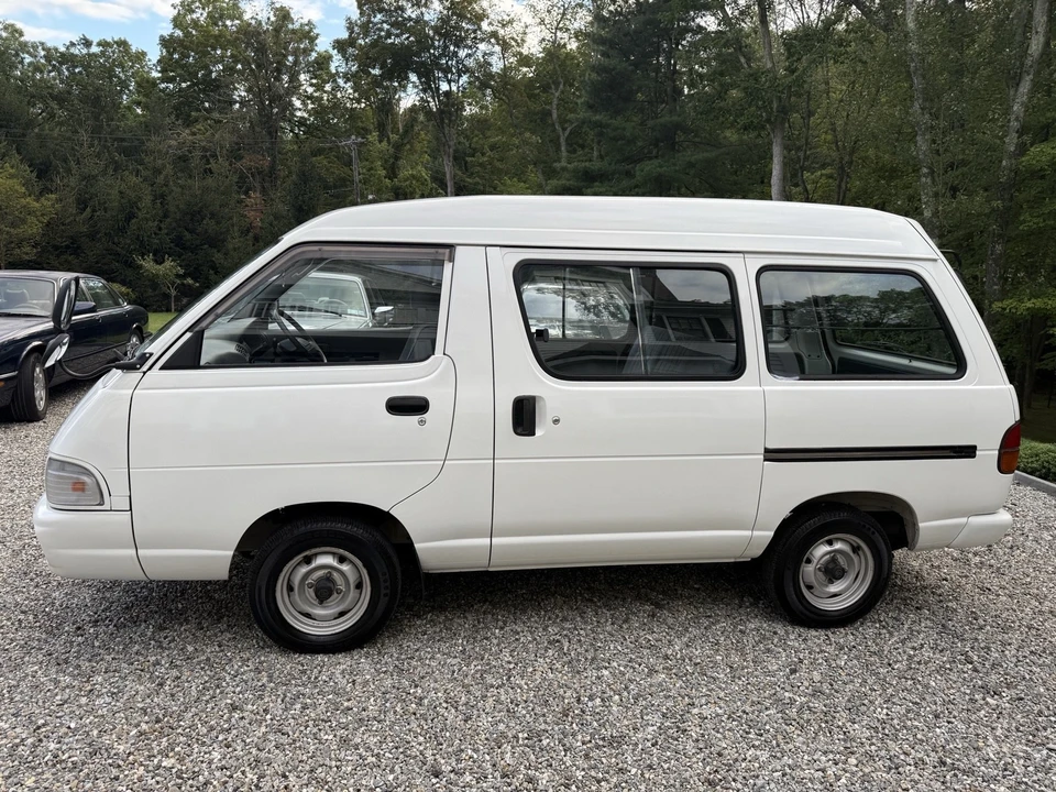 1995 Toyota R20 & R30 TownAce & MasterAce - Image 7 of 20