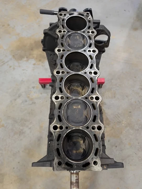 1995 Parts & Memorabilia Engines - Image 5 of 10