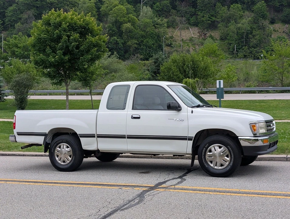 1995 Toyota T100 - Image 4 of 31