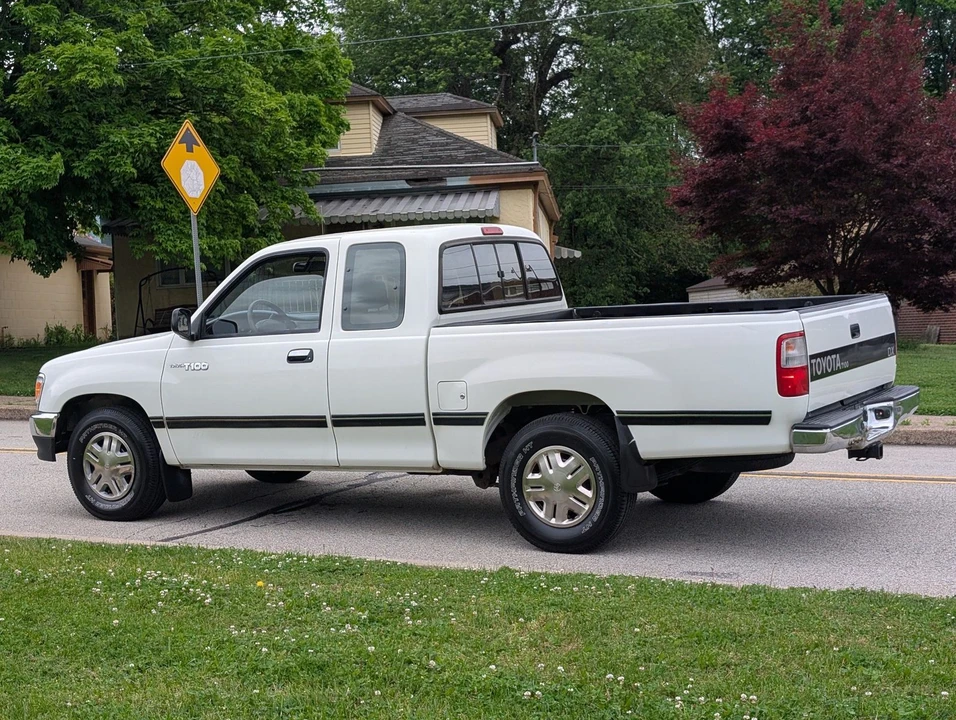 1995 Toyota T100 - Image 10 of 31