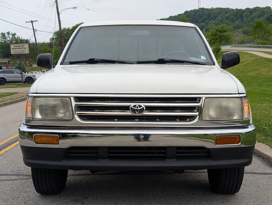 1995 Toyota T100 - Image 14 of 31