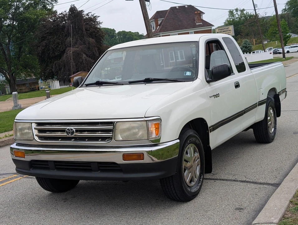 1995 Toyota T100 - Image 12 of 31