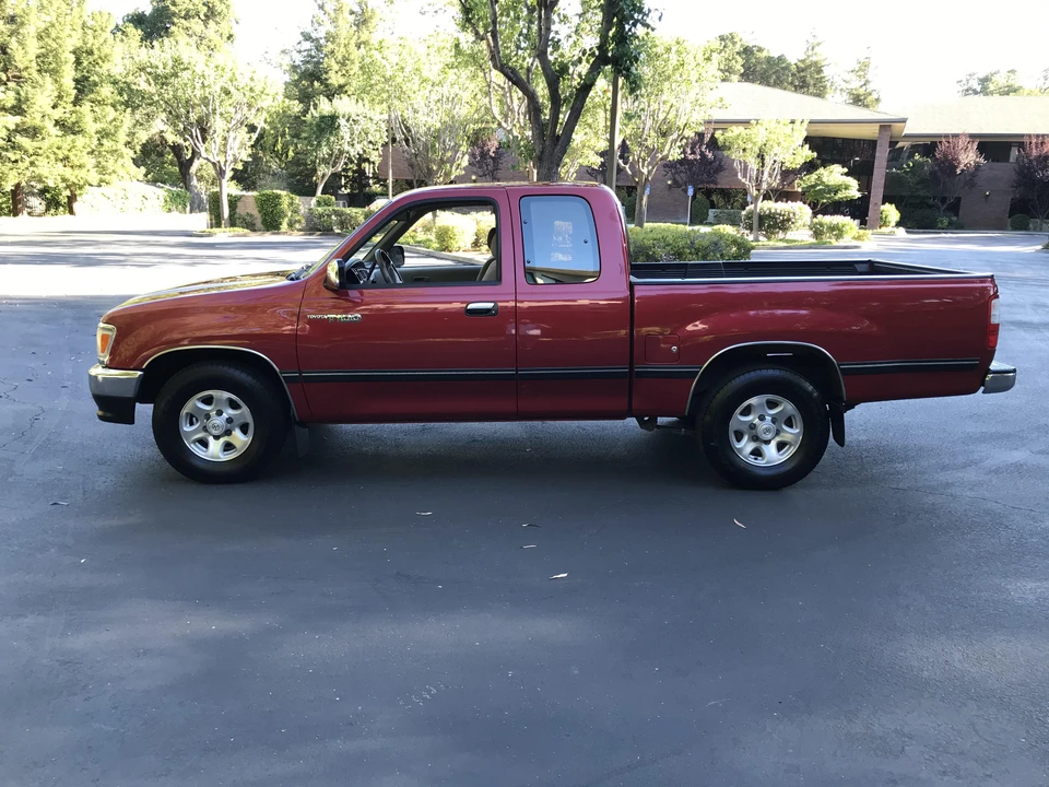 1995 Toyota T100 - Image 2 of 31