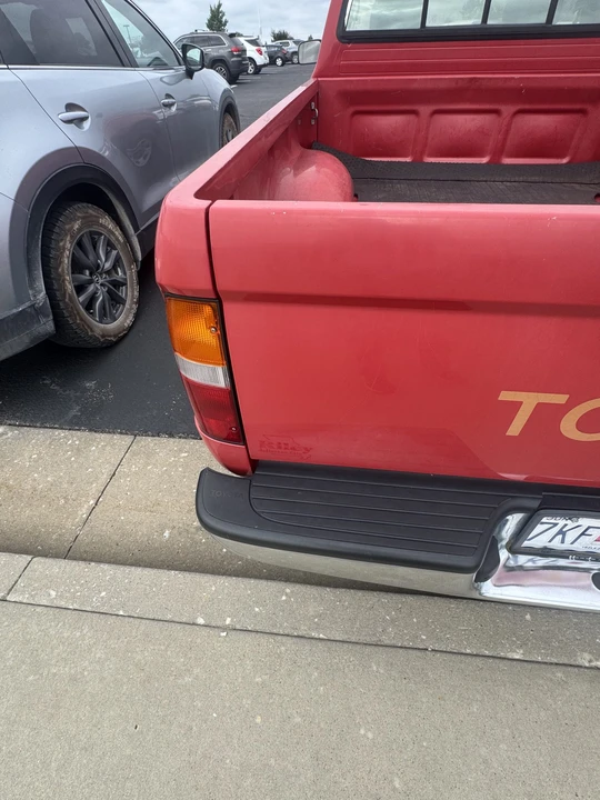 1995 Toyota Tacoma 1st Gen - Image 12 of 31