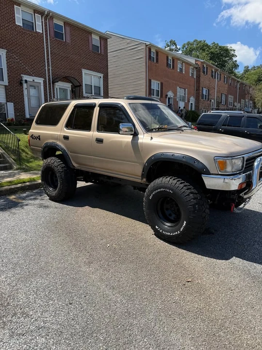 1995 Toyota 4Runner 2nd Gen - Image 2 of 7