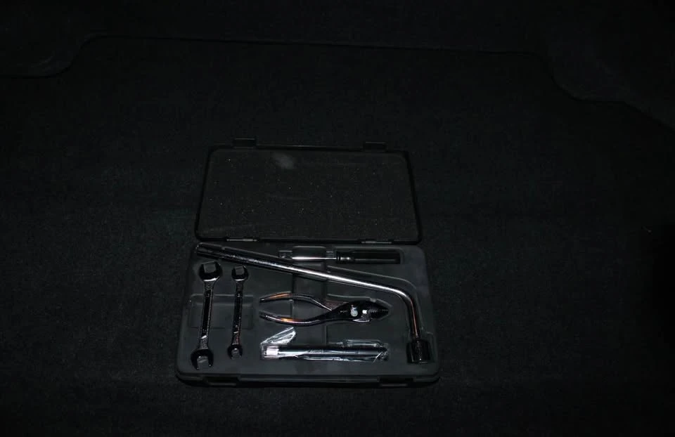 1995 Toyota Celsior 2nd Gen - Image 11 of 14