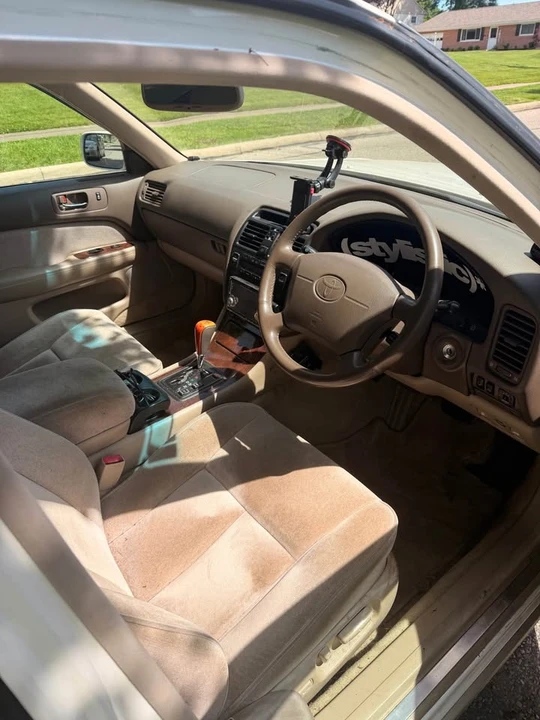 1995 Toyota Celsior 2nd Gen - Image 9 of 13