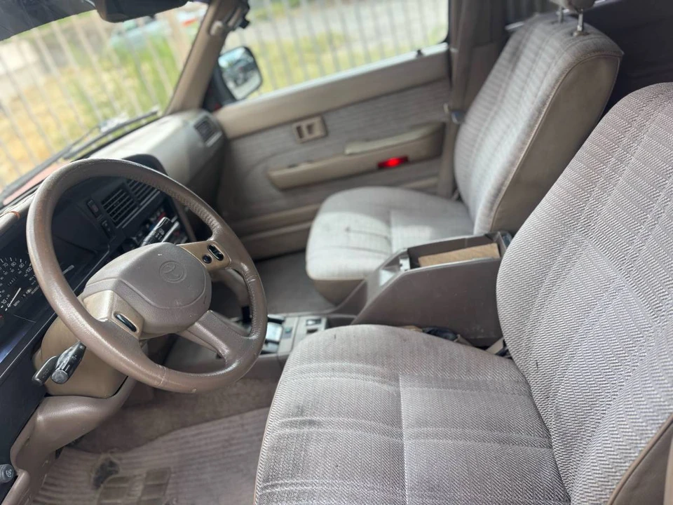 1995 Toyota 4Runner 2nd Gen - Image 9 of 12