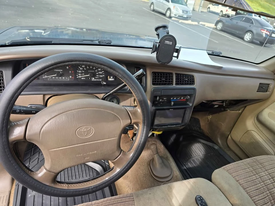 1995 Toyota T100 - Image 6 of 15