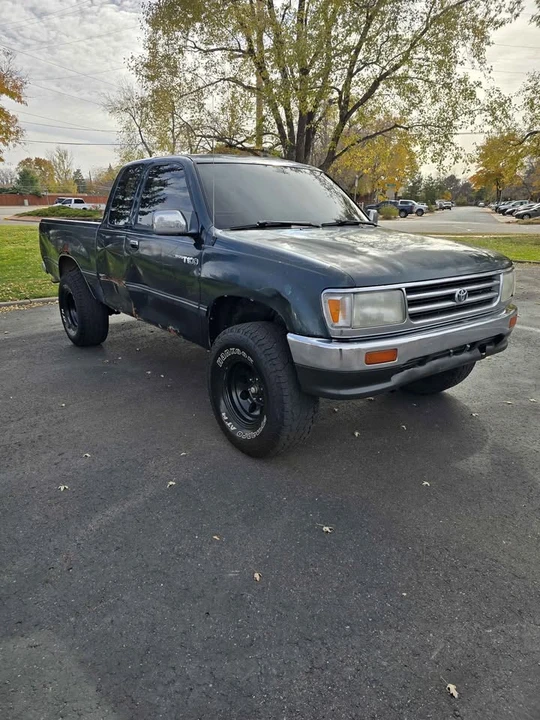 1995 Toyota T100 - Image 2 of 15