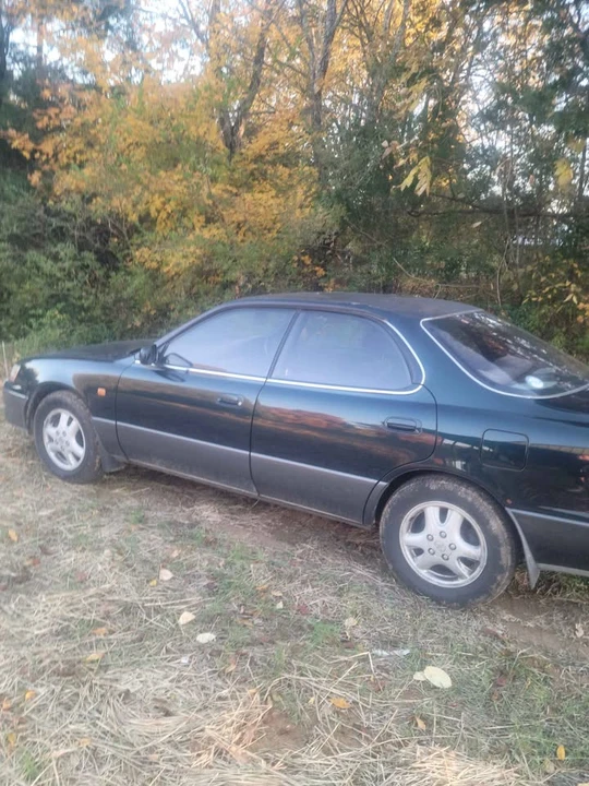 1995 Toyota Camry 3rd Gen - Image 2 of 8