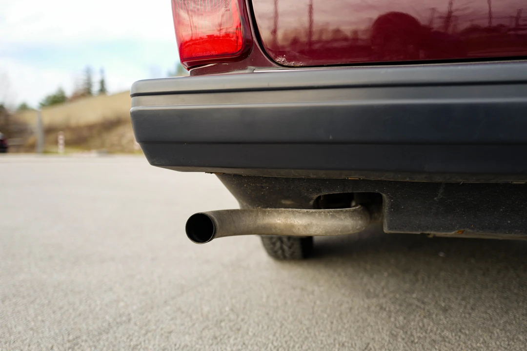 1995 Volvo 245 - Image 11 of 31