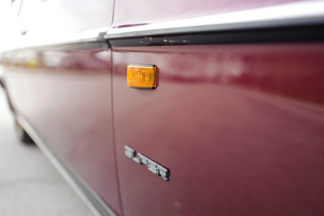 1995 Volvo 245 - Image 25 of 31