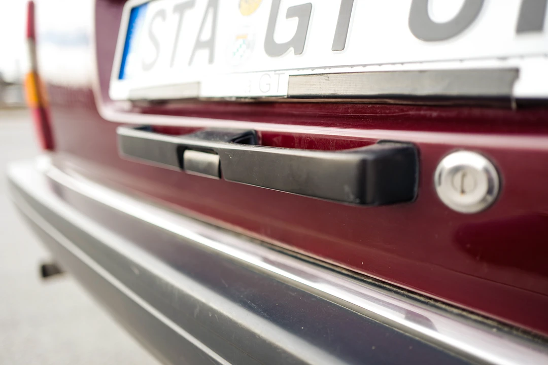 1995 Volvo 245 - Image 29 of 31