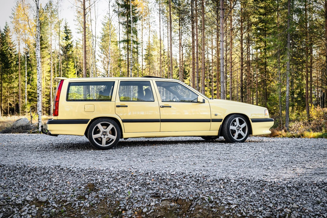 1995 Volvo 850 T-5R - Image 14 of 31