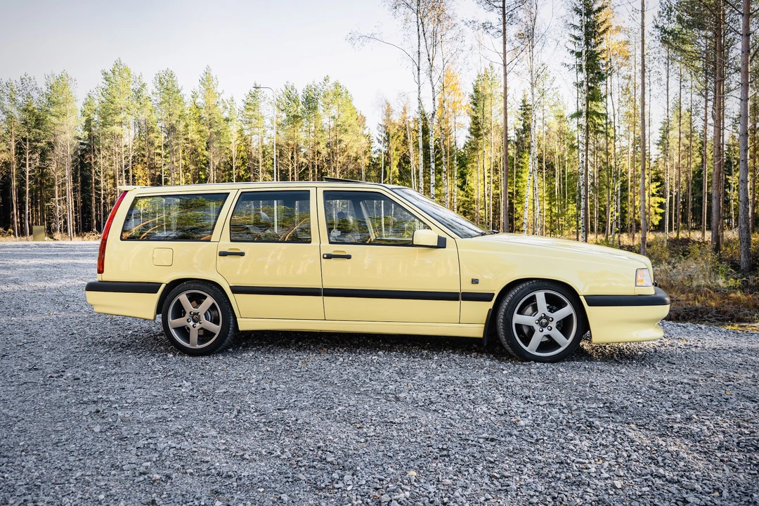 1995 Volvo 850 T-5R - Image 9 of 31