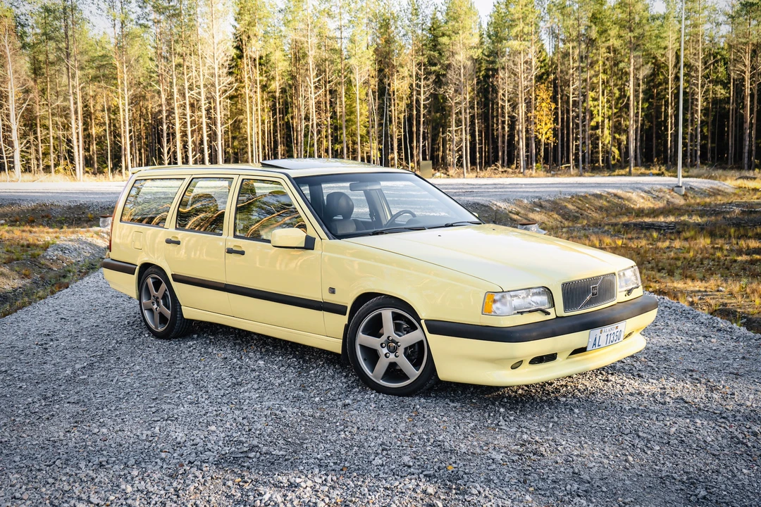 1995 Volvo 850 T-5R - Image 10 of 31