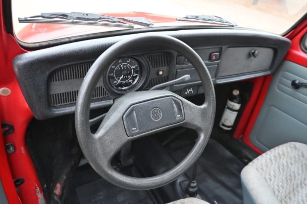1995 Volkswagen Beetle (1980-2003) - Image 5 of 7