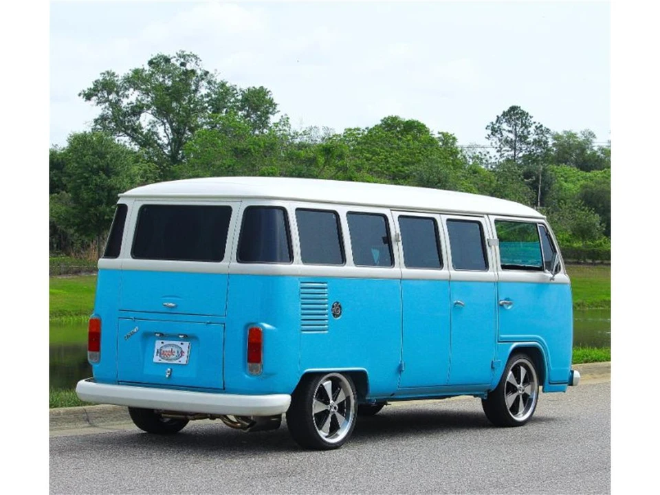 1995 Volkswagen Type 2 - Image 2 of 17