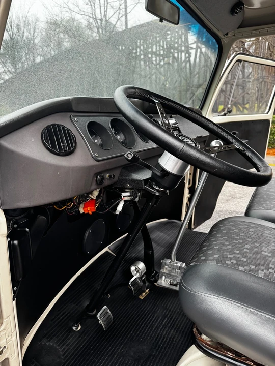 1995 Volkswagen EuroVan - Image 9 of 21