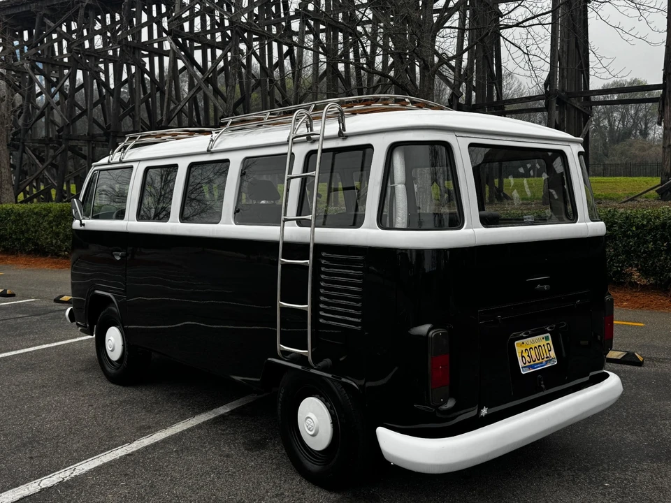 1995 Volkswagen EuroVan - Image 2 of 21