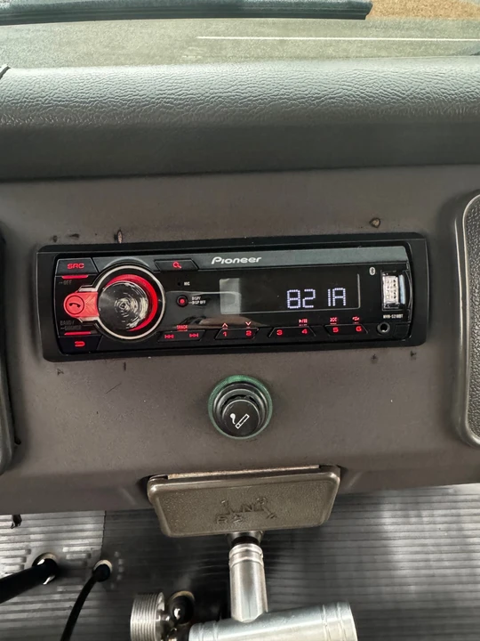 1995 Volkswagen EuroVan - Image 11 of 21