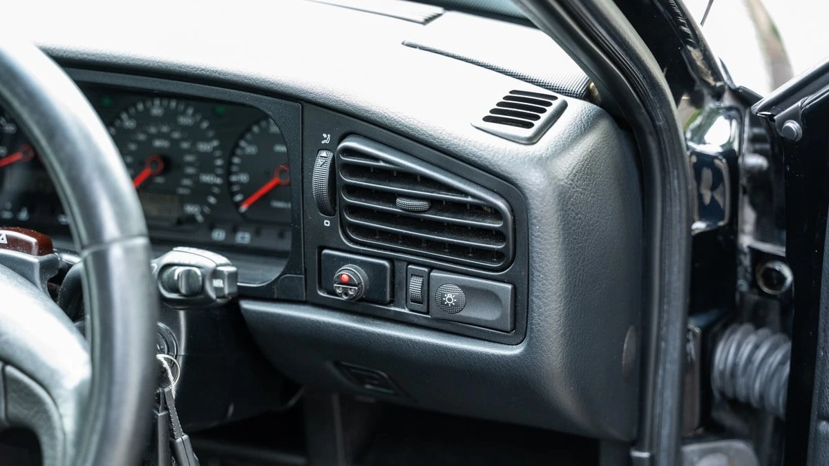1995 Volkswagen Corrado - Image 22 of 30