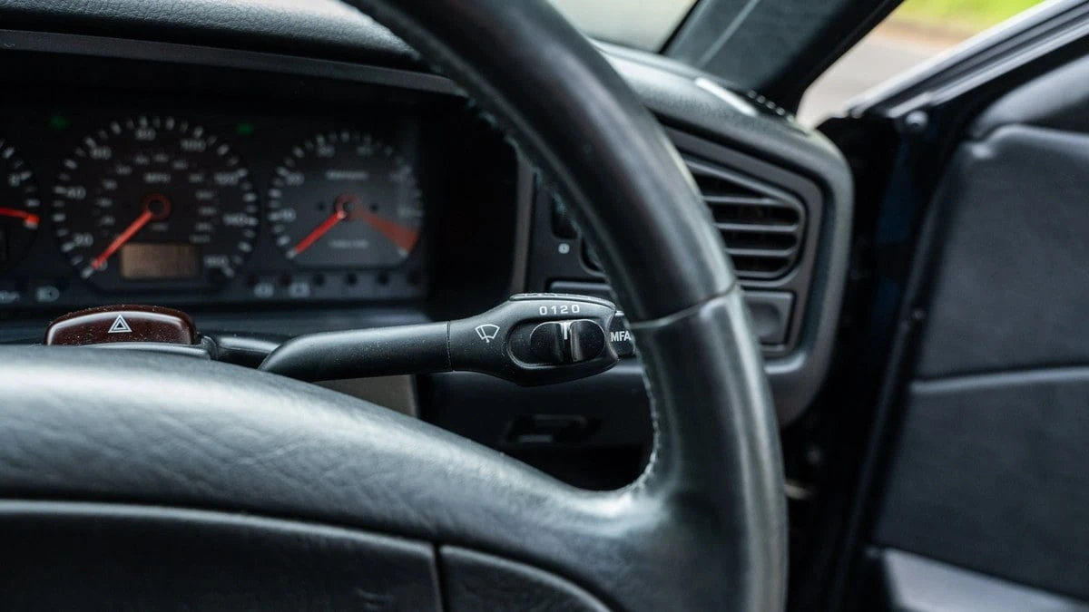 1995 Volkswagen Corrado - Image 28 of 30