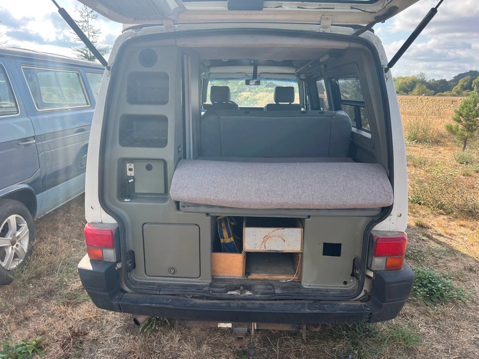 1995 Volkswagen EuroVan - Image 13 of 13
