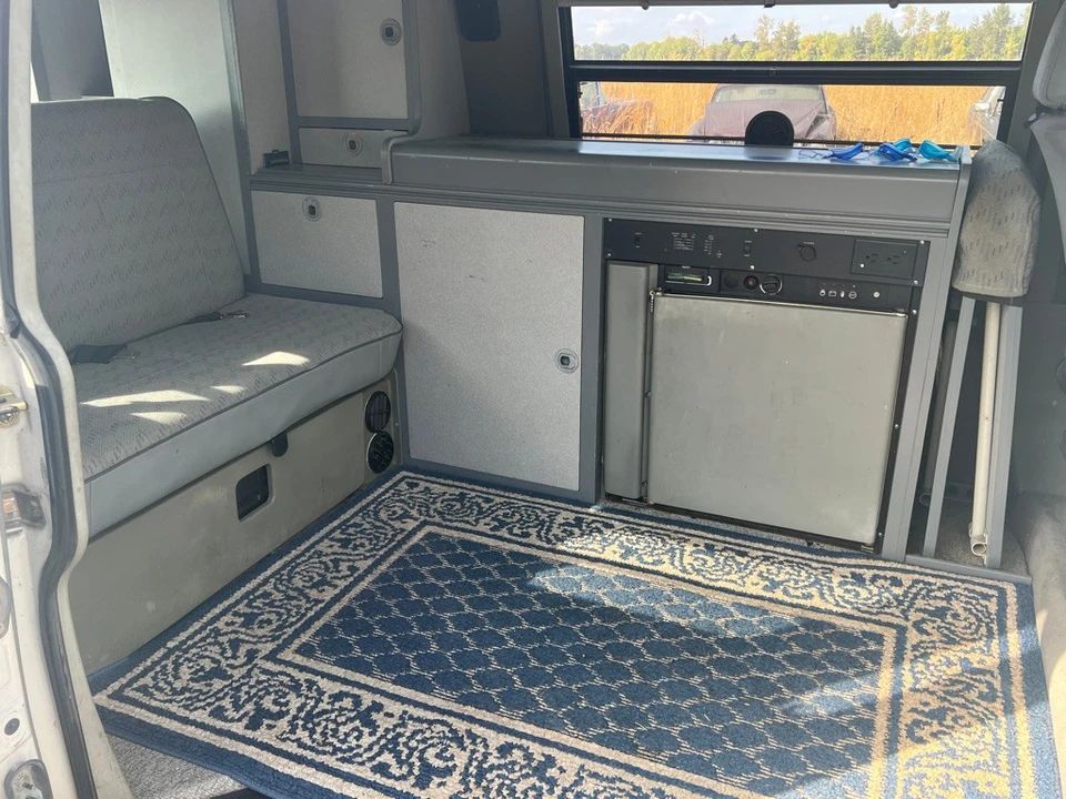 1995 Volkswagen EuroVan - Image 8 of 13