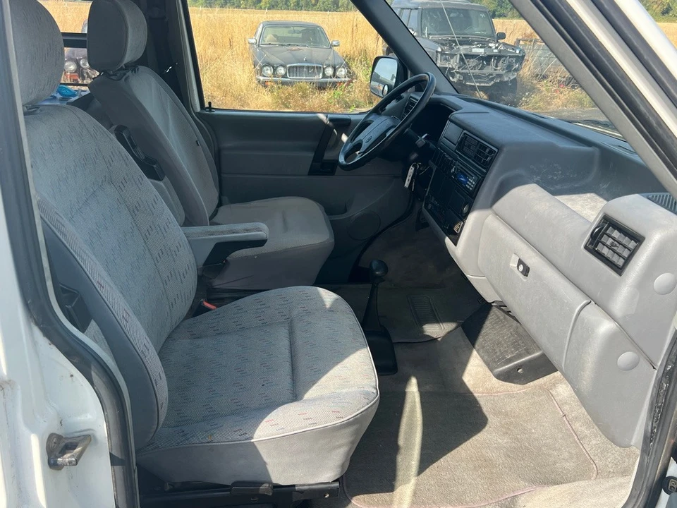 1995 Volkswagen EuroVan - Image 6 of 13